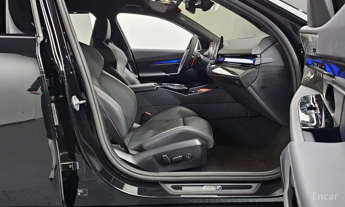 BMW M5 2024 M5 Sedan