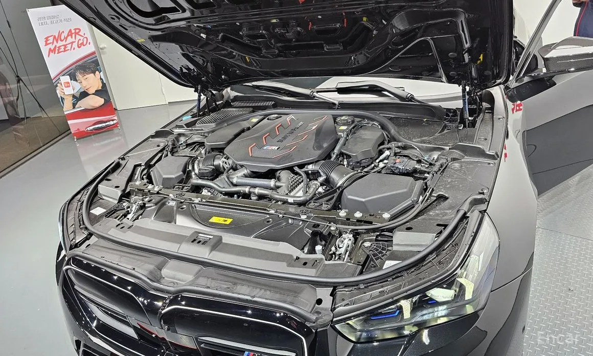 BMW M5 2024 M5 Sedan