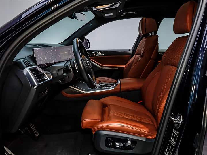 BMW X7 2023 2023款 xDrive40i 尊享型M运动套装