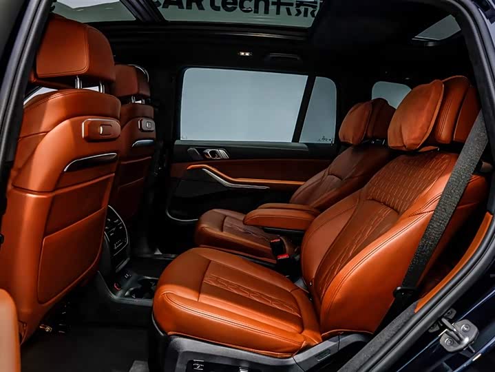 BMW X7 2023 2023款 xDrive40i 尊享型M运动套装