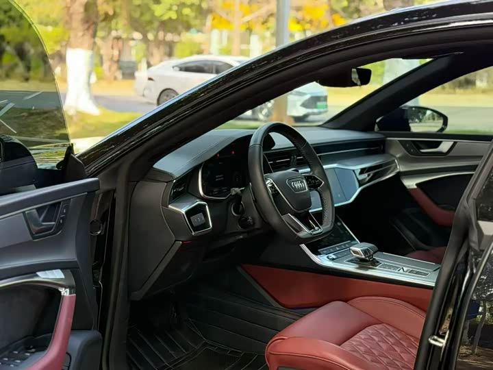 Audi A7L 2024 2024款 45 TFSI quattro S-line 黑武士版