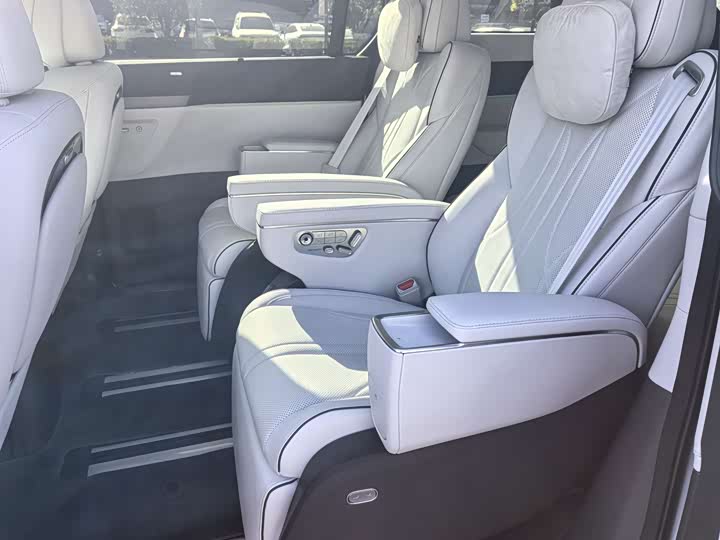 XPeng X9 2025 2025款 纯电 650长续航 Max