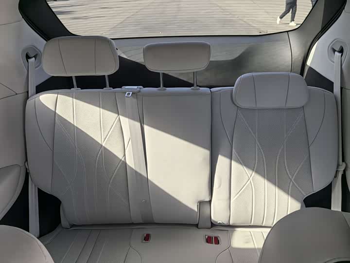 XPeng X9 2025 2025款 纯电 650长续航 Max