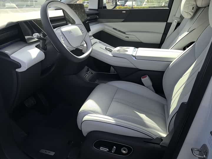 XPeng X9 2025 2025款 纯电 650长续航 Max