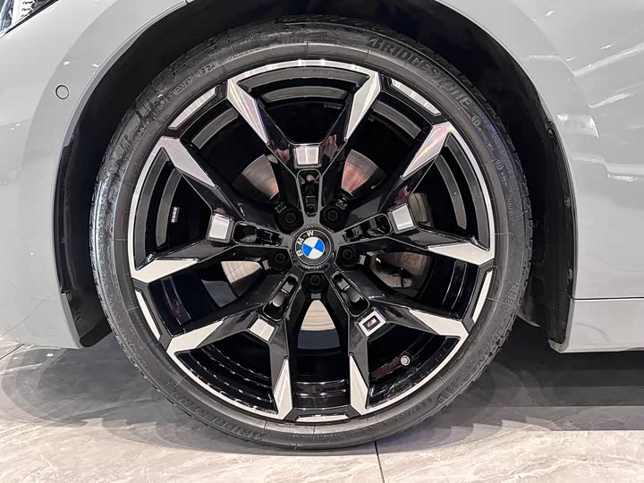 BMW 4 Series 2024 2024款 430i M运动曜夜套装