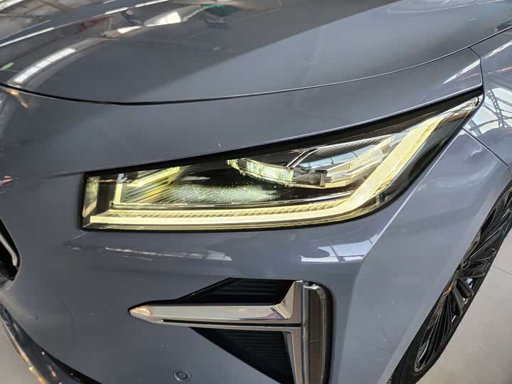 Geely Preface L 2024 2024款 油混 1.5TD 天宫版