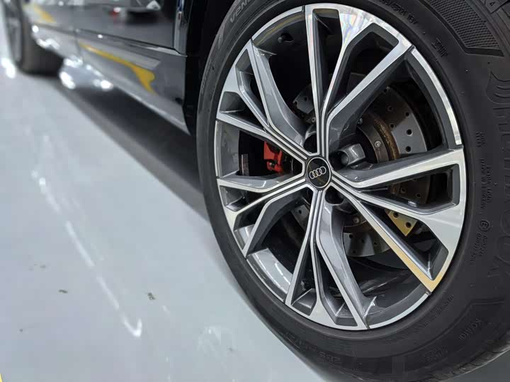 Audi Q8 2023 2023款 55 TFSI 豪华动感型