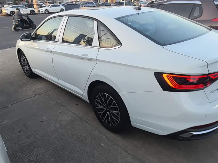 Volkswagen Sagitar L 2025 2025款 改款 200TSI DSG飞越版