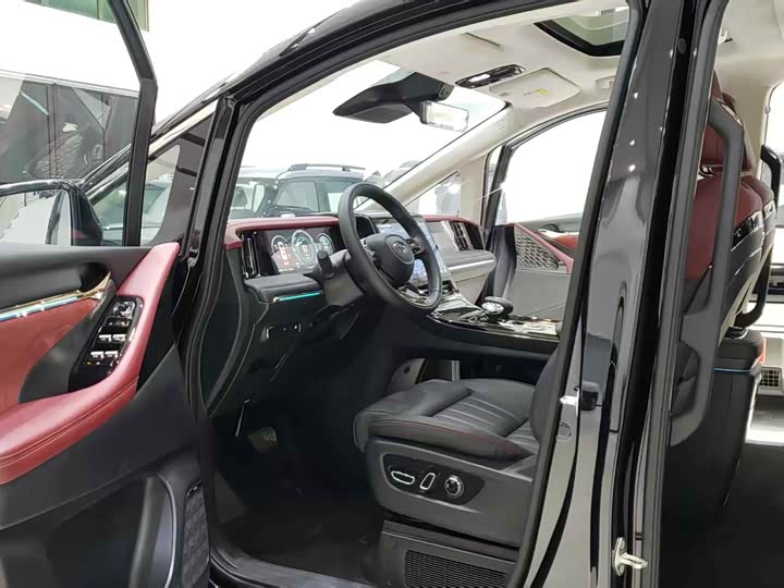 2025 GAC Trumpchi E9