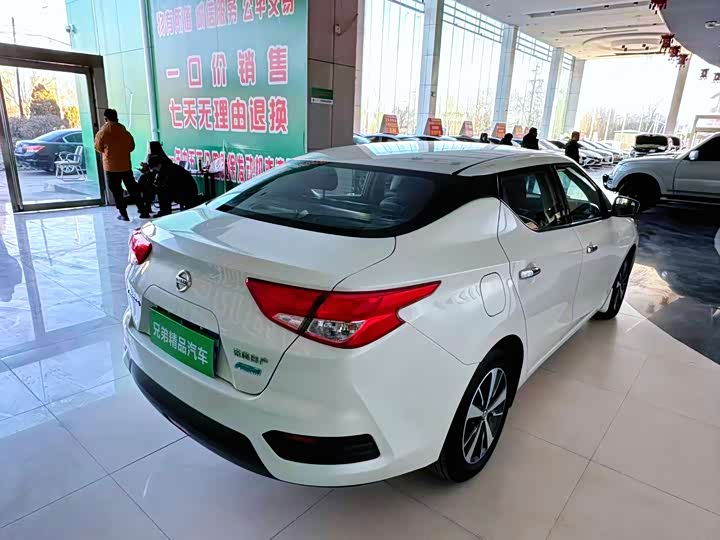 Nissan Lannia 2021 2021款 1.6L CVT炫酷版