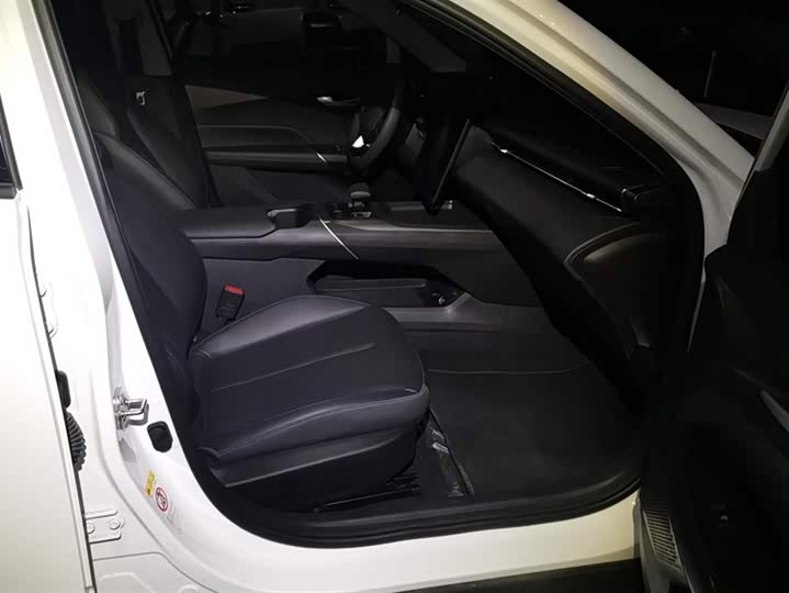 Changan Eado Plus 2024 2024款 1.5T GDI自动 尊贵型