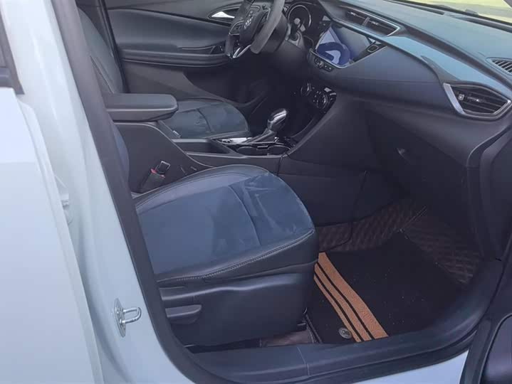 Buick Encore GX 2022 2022款 332T CVT两驱豪华型