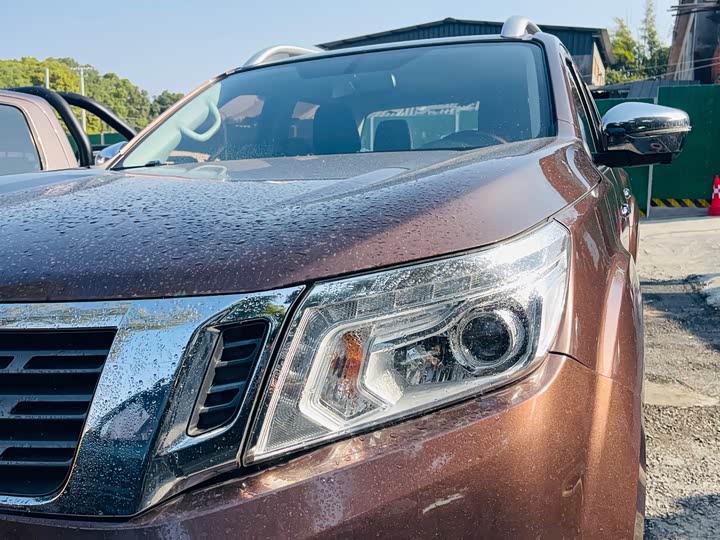 Nissan Navara 2021 2021款 2.5L 自动四驱智尊型QR25