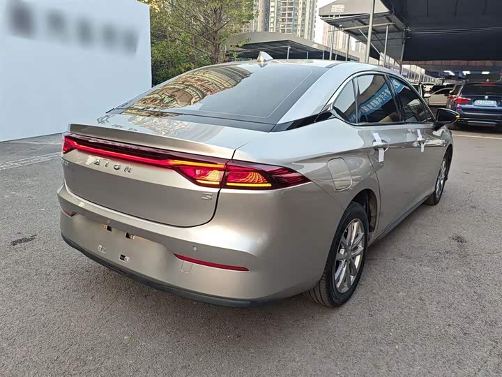 GAC Aion S 2023 2023款 魅 580 磷酸铁锂