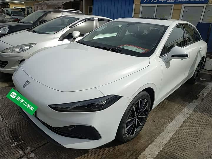 Roewe D7 2025 2025款 DMH 125km 世界冠军卓越版