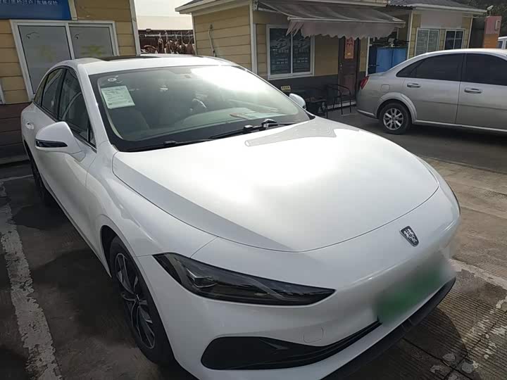 Roewe D7 2025 2025款 DMH 125km 世界冠军卓越版