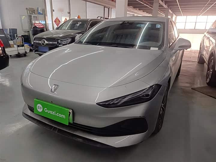 Roewe D7 2023 2023款 DMH 125km 旗舰版