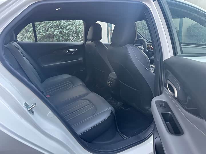 GAC Trumpchi Empow R 2024 2024款 270T DCT 影豹R-Style版