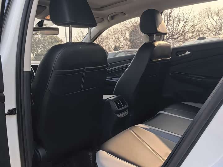 Jetta VS5 2024 2024款 280TSI 自动荣耀高光版