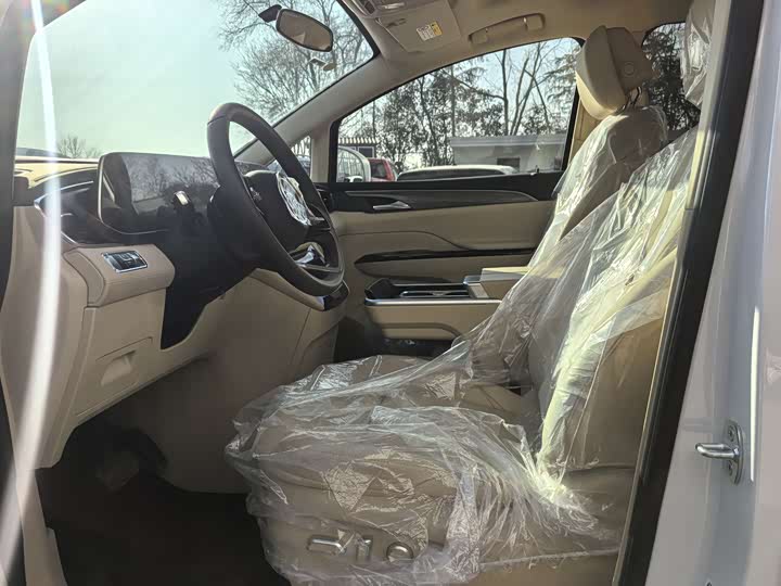 Buick GL8 Hybrid 2025 2025款 陆尚 先享版 7座