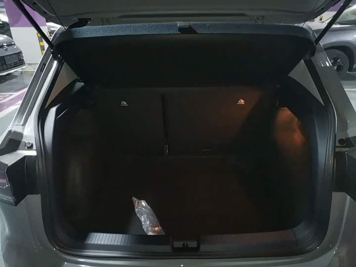 Volkswagen Tharu 2026 2026款 新锐 300TSI 锐享版