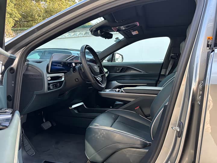 Cadillac Lyriq 2022 2022款 四驱高性能尊贵版