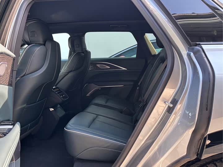 Cadillac Lyriq 2022 2022款 四驱高性能尊贵版