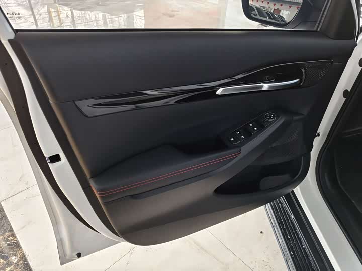 Kia KX3 2021 2021款 1.5L CVT潮流版