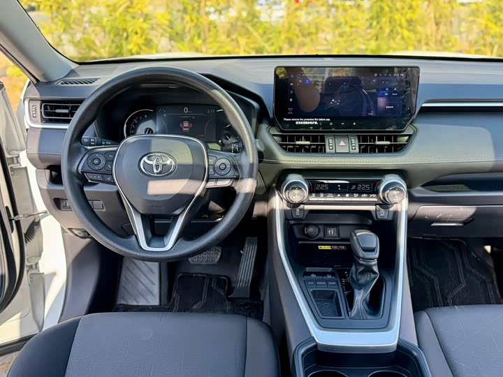Toyota RAV4 2024 2024款 2.0L CVT两驱风尚版