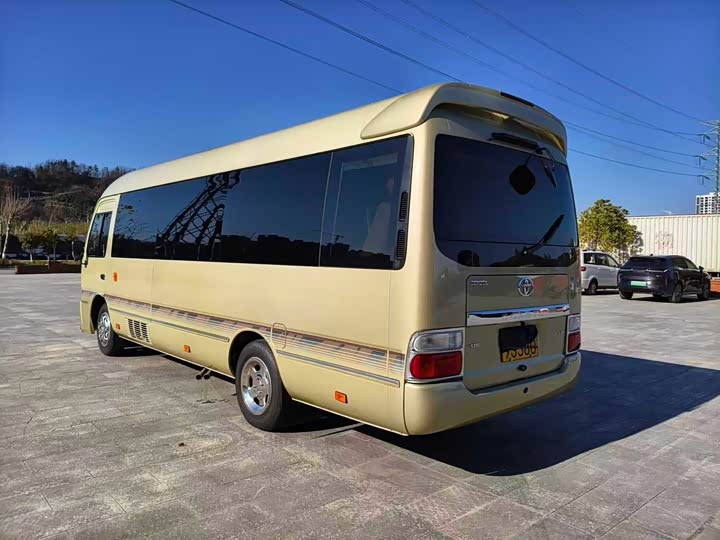 Toyota Coaster 2019 2019款 4.0L豪华车GRB53L-ZEMNK 23座无扶手9GR