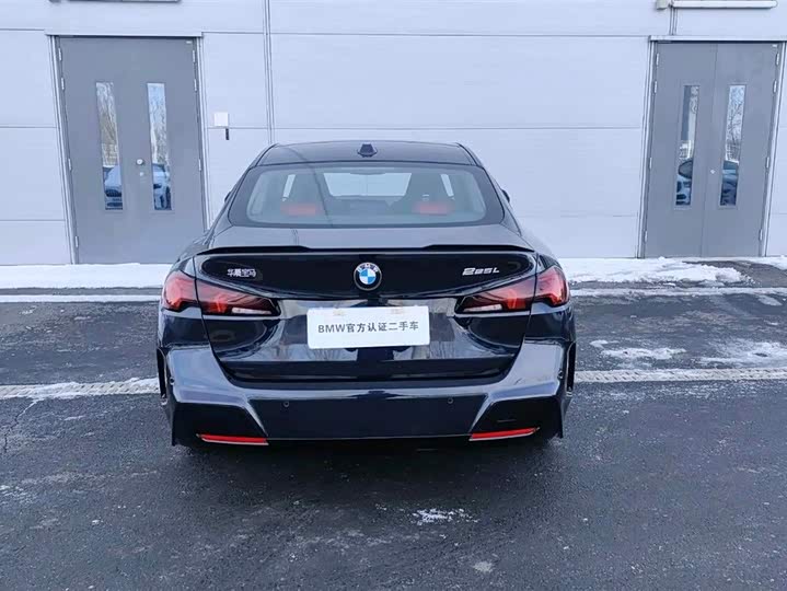 BMW 2 Series 2025 2025款 225L M运动曜夜套装