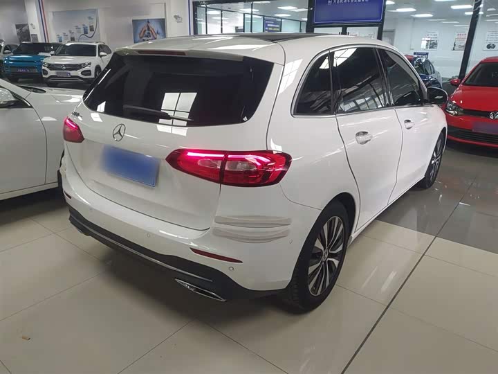 Mercedes-Benz B-Class 2021 2021款 B 180 时尚型