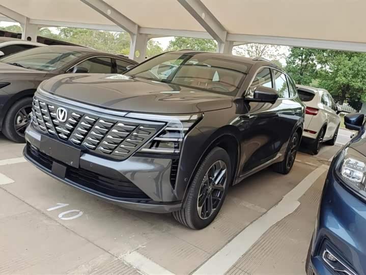 Changan CS75 Plus 2025 2025款 第四代 1.5T 新蓝鲸 智慧尊享型