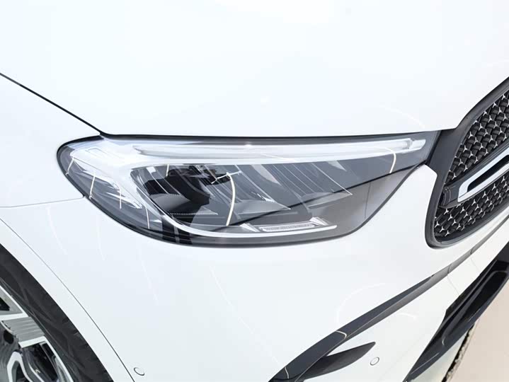 Mercedes-Benz GLC-Class Coupe 2024 2024款 GLC 260 4MATIC 轿跑SUV