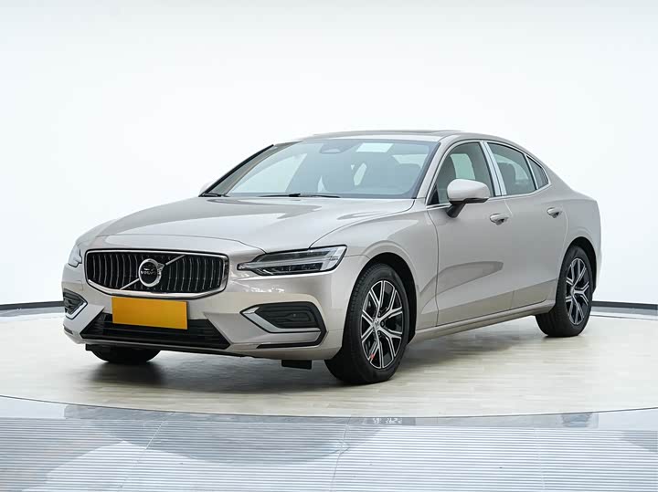 Volvo S60 2026 2026款 B4 智逸豪华版
