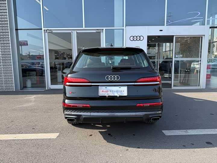 Audi Q7 2025 2025款 55 TFSI quattro S line运动型