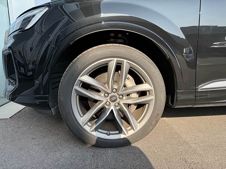 Audi Q7 2025 2025款 55 TFSI quattro S line运动型