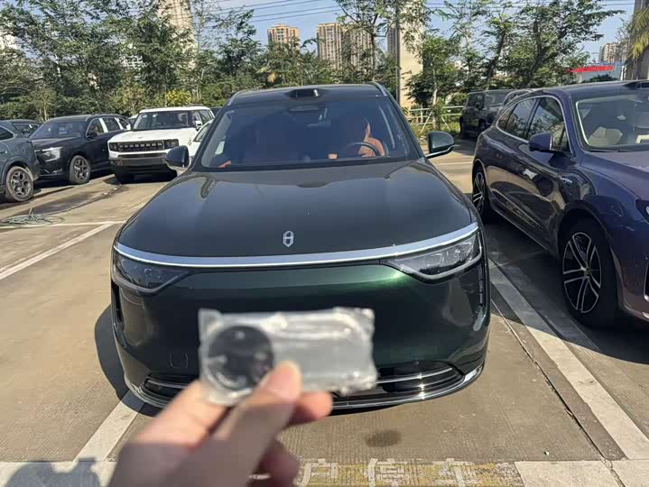 Aito M8 2025 2025款 增程 Ultra版 53.4kWh 6座版