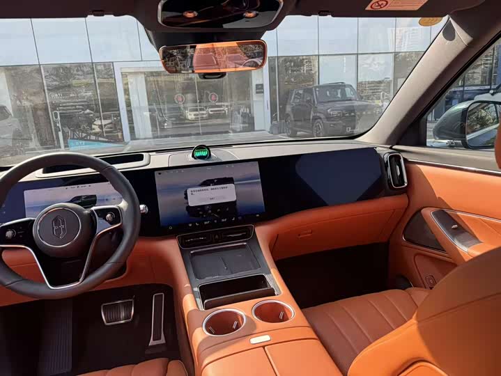 Aito M8 2025 2025款 增程 Ultra版 53.4kWh 6座版