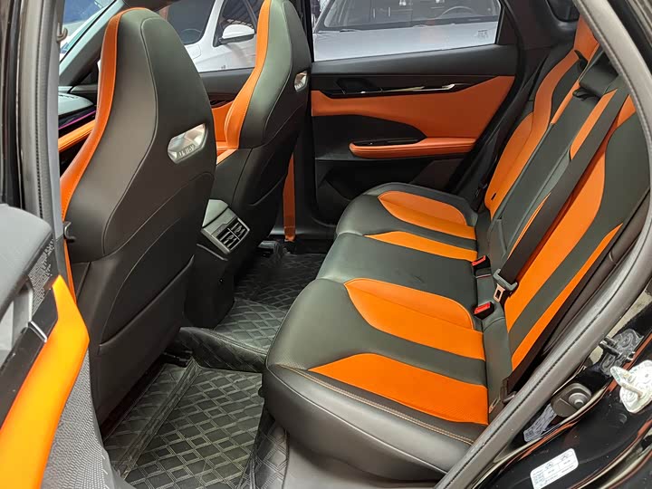 Changan UNI-V 2024 2024款 1.5T 尊贵运动型