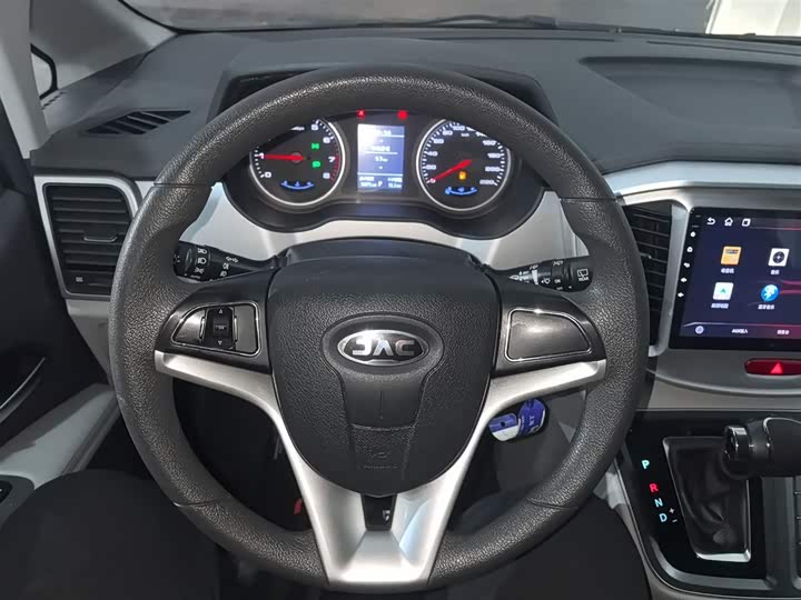 JAC Refine M4 2022 2022款 2.0TGDI 自动商旅版