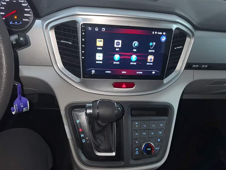 JAC Refine M4 2022 2022款 2.0TGDI 自动商旅版