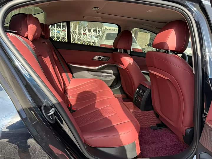 BMW i3 2025 2025款 eDrive 35 L