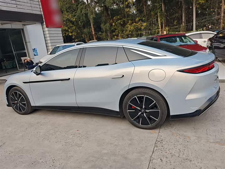 BYD Han L 2025 2025款 EV 701KM激光雷达尊享型