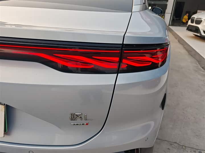 BYD Han L 2025 2025款 EV 701KM激光雷达尊享型