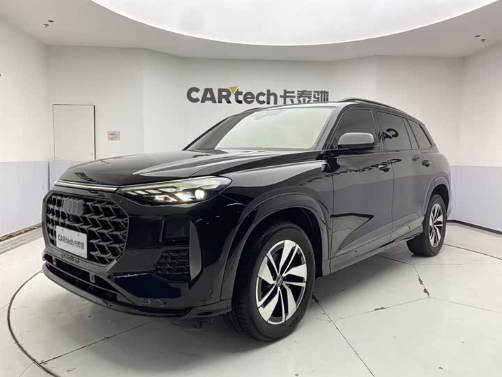 Audi Q6 2024 2024款 40 TFSI quattro 观云型 飞骑套装 7座