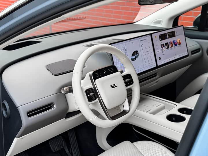 LiXiang i8 2025 2025款 标准版