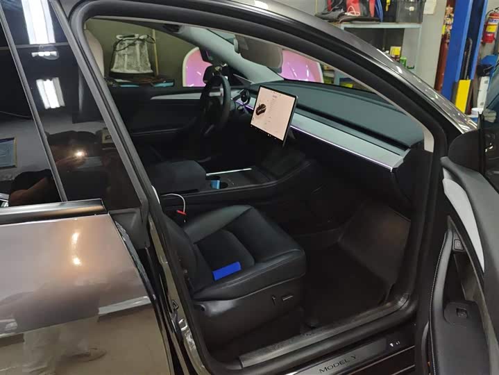 Tesla Model Y 2024 2024款 后轮驱动版