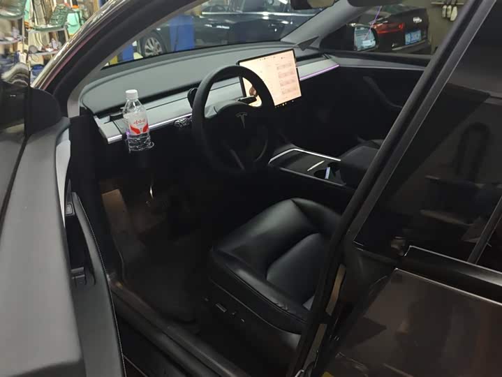 Tesla Model Y 2024 2024款 后轮驱动版