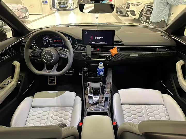 Audi RS 4 2021 2021款 RS4 Avant 黑曜版